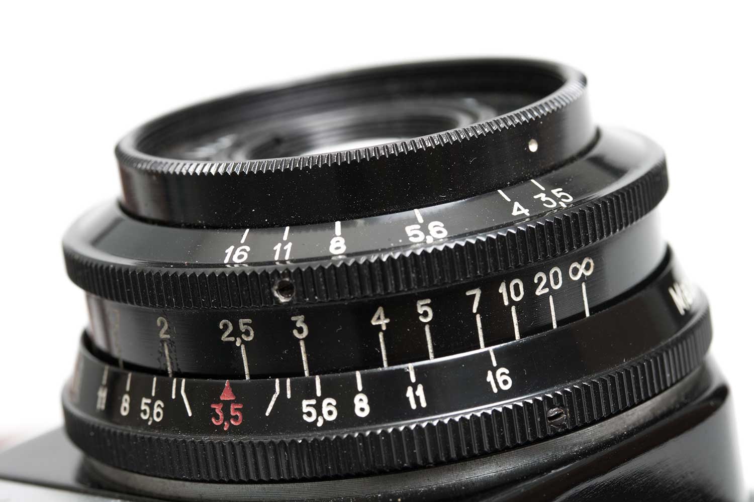 VirtualLIGHT - close up of old film camera lens